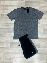 Load image into Gallery viewer, Tshirt