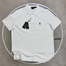Load image into Gallery viewer, T-shirt