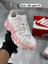 Load image into Gallery viewer, Shoes