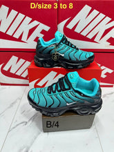 Load image into Gallery viewer, Shoes