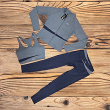 Load image into Gallery viewer, Tracksuit women