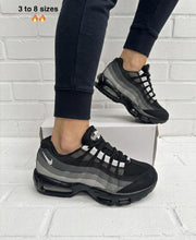 Load image into Gallery viewer, Shoes