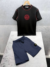 Load image into Gallery viewer, T-shirt