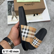 Load image into Gallery viewer, Slipper