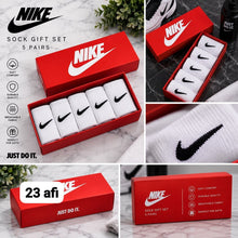 Load image into Gallery viewer, Socks
