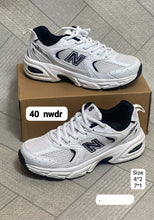 Load image into Gallery viewer, Shoes