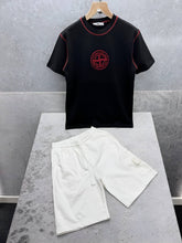 Load image into Gallery viewer, T-shirt