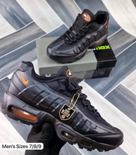 Load image into Gallery viewer, Shoes
