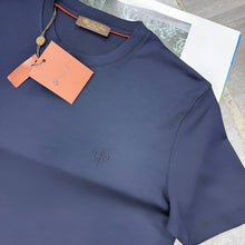 Load image into Gallery viewer, T-shirt