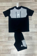 Load image into Gallery viewer, Tshirt