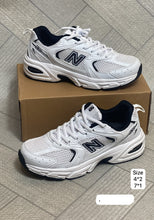 Load image into Gallery viewer, Shoes