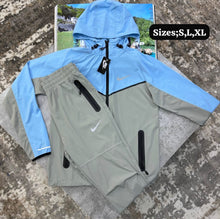 Load image into Gallery viewer, Tracksuit
