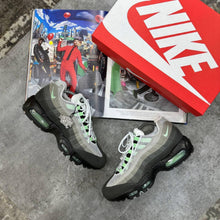 Load image into Gallery viewer, Shoes