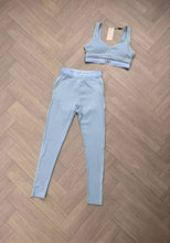 Load image into Gallery viewer, Tracksuit women
