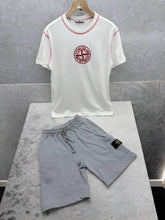Load image into Gallery viewer, T-shirt