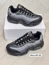 Load image into Gallery viewer, Shoes