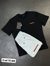 Load image into Gallery viewer, T-shirt