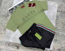 Load image into Gallery viewer, T-shirt