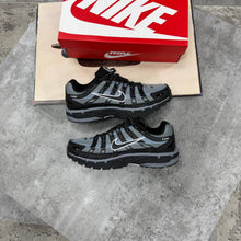 Load image into Gallery viewer, Shoes
