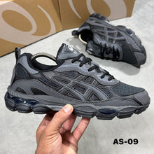 Load image into Gallery viewer, Shoes