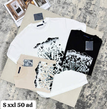 Load image into Gallery viewer, Tshirt