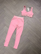 Load image into Gallery viewer, Tracksuit women