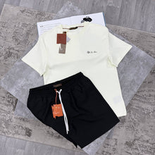 Load image into Gallery viewer, Tshirt