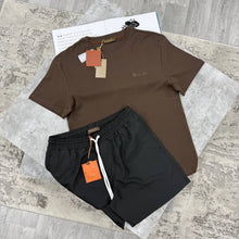 Load image into Gallery viewer, Tshirt