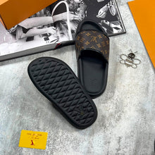 Load image into Gallery viewer, Slipper