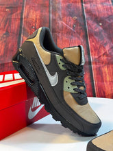 Load image into Gallery viewer, Shoes men