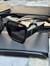 Load image into Gallery viewer, Sunglass