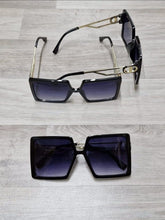 Load image into Gallery viewer, Sunglass