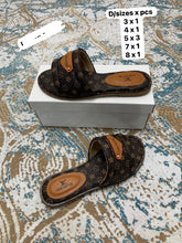 Load image into Gallery viewer, Slipper