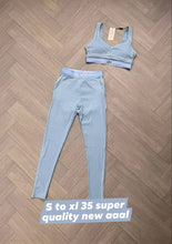 Load image into Gallery viewer, Tracksuit women