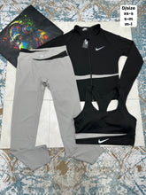 Load image into Gallery viewer, Tracksuit women