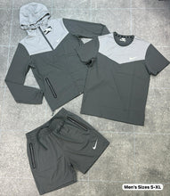 Load image into Gallery viewer, Tshirt