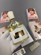 Load image into Gallery viewer, Perfume