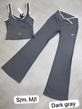 Load image into Gallery viewer, Tracksuit women