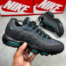 Load image into Gallery viewer, Shoes