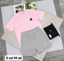 Load image into Gallery viewer, Tshirt