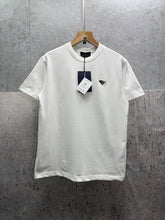 Load image into Gallery viewer, T-shirt