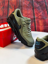 Load image into Gallery viewer, Shoes men