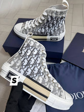 Load image into Gallery viewer, Shoes