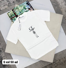 Load image into Gallery viewer, Tshirt