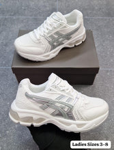 Load image into Gallery viewer, Shoes women