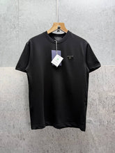Load image into Gallery viewer, T-shirt