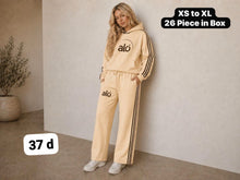 Load image into Gallery viewer, Tracksuit women