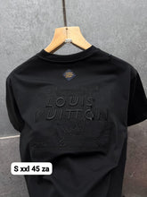 Load image into Gallery viewer, T-shirt