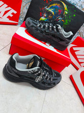 Load image into Gallery viewer, Shoes men