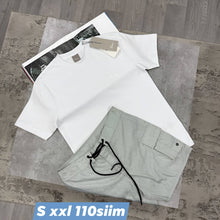 Load image into Gallery viewer, T-shirt
